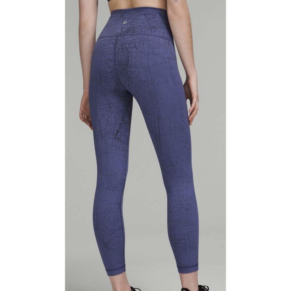 Lululemon Women's Wunder‎ Train High Rise Tight 25" Thread Dye Night Sea Size 16